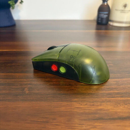 8Bitdo Retro R8 Mouse Review - Nostalgia raffinée pour le bureau d'aujourd'hui 5 8Bitdo Retro R8 Mouse Review6 8bitdo Retro R8 Mouse Review - Nostalgia raffinée pour le bureau d'aujourd'hui