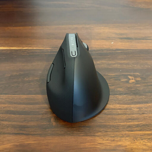 Razer Pro Click V2 Vertical Edition Review - Innovation ergonomique avec pouvoir de jeu 3 Razer Pro Click V2 Vertical Review2 Razer Pro Click V2 V2 Edition Review - Innovation ergonomique avec puissance de jeu