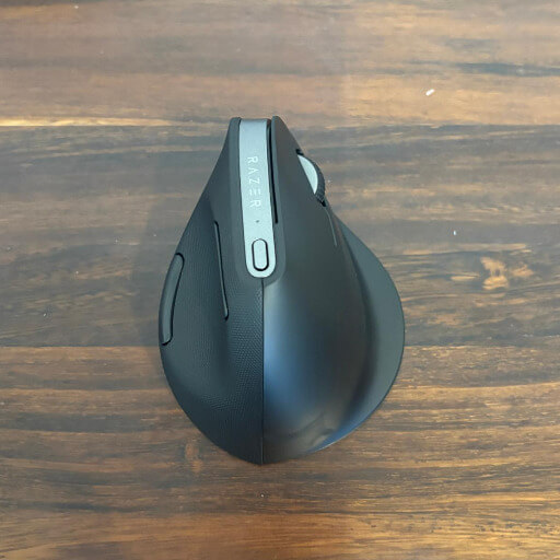 Razer Pro Click V2 Vertical Edition Review - Innovation ergonomique avec pouvoir de jeu 4 Razer Pro Click V2 Vertical Review3 Razer Pro Click V2 V2 Edition Vertical Edition - Innovation ergonomique avec puissance de jeu