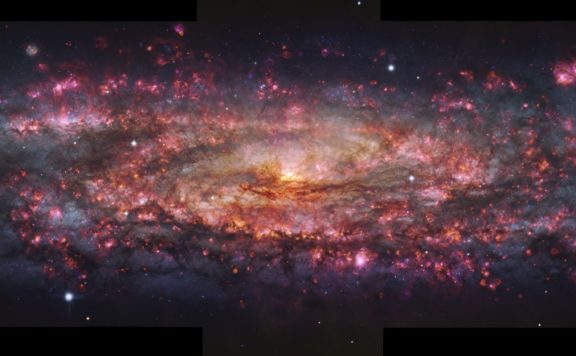 Astronomers capture ultra-detailed image of nearby Sculptor galaxy