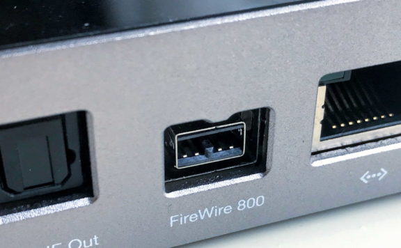 The USB killer is dead: Apple drops FireWire support in macOS 26