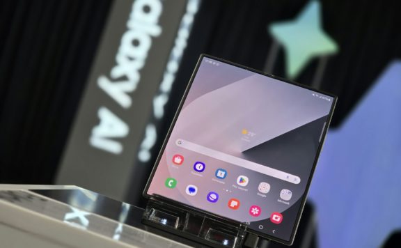 Samsung teases Galaxy Z Fold Ultra foldable for next month