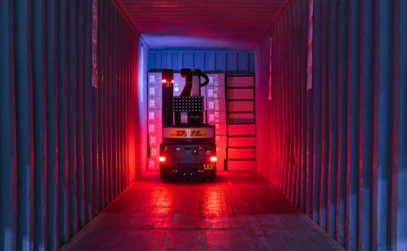 Robots are transforming warehouse automation and ending back-breaking truck loading