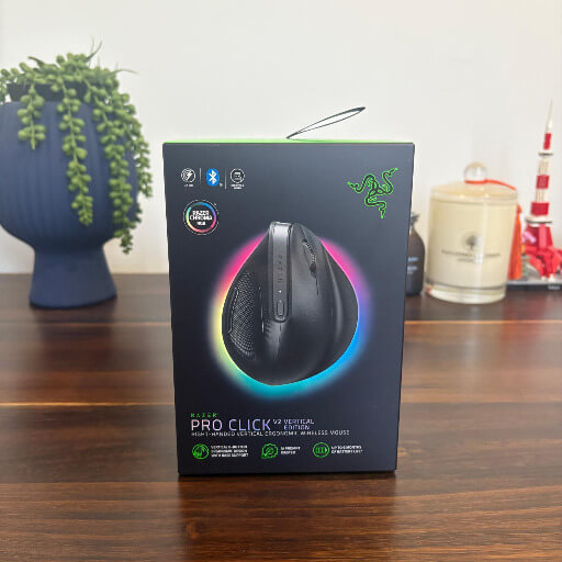 Razer Pro Click V2 Vertical Edition Review - Innovation ergonomique avec le pouvoir de jeu 2 Razer Pro Click V2 Vertical Review1 Razer Pro Click V2 V2 Édition Vertical Revue - Innovation ergonomique avec puissance de jeu