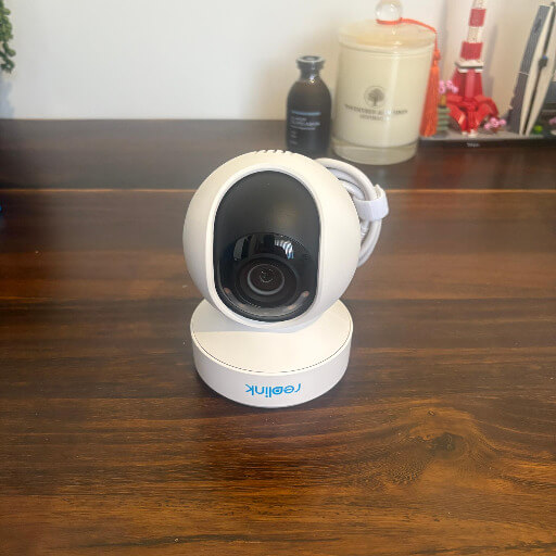 REOLINK E1 OUDOOR CX REVUE1 REOLINK E1 OUTDOOR CX Review: Offre une véritable sécurité en couleur avec suivi intelligent et couverture panoramique