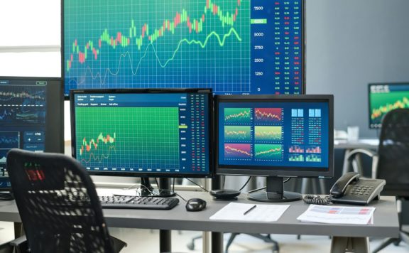 US PC market grew 15% in Q1, though Canalys warns of slowing growth