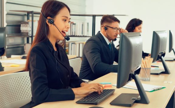 Call center workers say their AI assistants create more problems than they solve