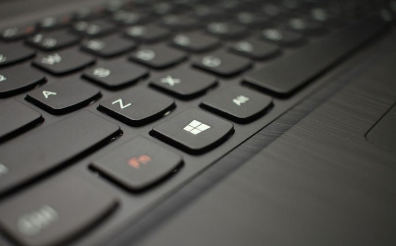 Windows 11 25H2 adds tool to debloat the OS and remove built-in apps
