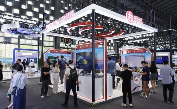Zhaoxin unveils new consumer and server CPUs aimed at challenging global semiconductor giants