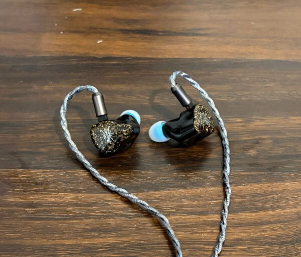 Kiwi Ears Astral Review - Un hybride raffiné pour les auditeurs discernants 4 Kiwi Ears Astral Review5 Kiwi Ears Astral Review - Un hybride raffiné pour les auditeurs discernants