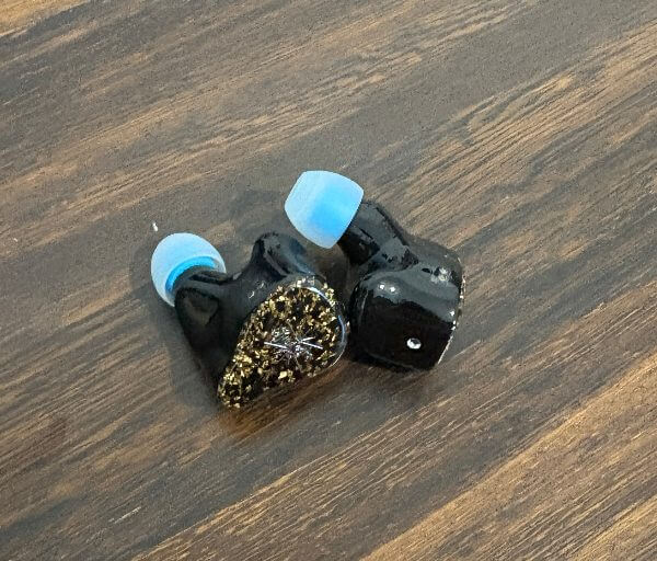 Kiwi Ears Astral Review - Un hybride raffiné pour les auditeurs discernants 6 Kiwi Ears Astral Review3 Kiwi Ears Astral Review - Un hybride raffiné pour les auditeurs discernants