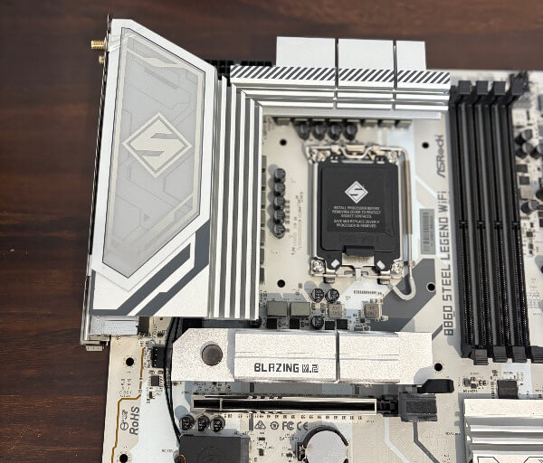 ASROCK B860 Steel Legend WiFi Review - La durabilité rencontre les caractéristiques de nouvelle génération 7 ASROCK B860 Steel Legend WiFi Review6 ASROCK B860 Steel Legend WiFi Review - La durabilité répond aux fonctionnalités de nouvelle génération