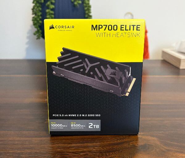 Corsair MP700 Elite HeatFeuille SSD Revue - Fast, Cool et Dram-sans 2 Corsair MP700 Elite Review4 Corsair MP700 Elite HeatSink SSD Review - Fast, Cool et Dram-sans